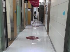 -雅悦齿科(顾村公园店)