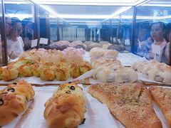 -奈雪的茶(湖滨银泰in77C区PRO店)