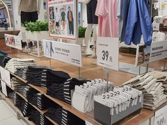 -优衣库(北京万柳华联购物中心店)