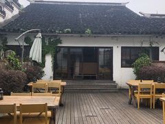 -70后饭吧(府河街店)