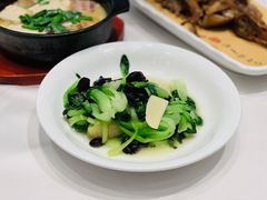 清炒冬妃小油菜-花中城·杭帮菜·粤菜·海鲜火锅(清泰街店)