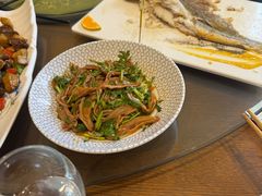 -赶海部落海鲜城(海阳路店)