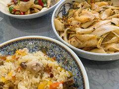 -汗腾格里·风味餐厅(新疆驻京办店)