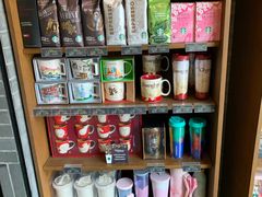 零售区-星巴克(南翔五彩城店)