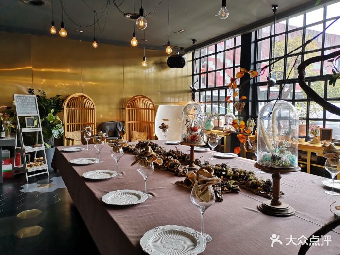 春风十里花房餐厅(上海路699创意园店)图片