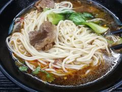 招牌牛肉面-丽影重庆小面(定西路店)