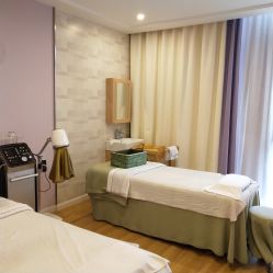 -纤姿俪纳产后恢复连锁机构(世纪东方广场店)