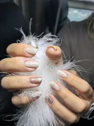 -阿噶西美甲美睫