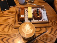 -YUMI芽米·法式烘焙·咖啡(骖鸾路店)