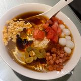 湾悦城五楼“九锅一堂”，鲜、香、麻、辣、爽！[调皮]