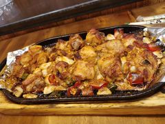 -老东镇啤酒屋海鲜加工·蒸汽海鲜·海鲜烧烤(台东店)