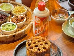 -包整·丝娃娃(甲秀楼景观店)