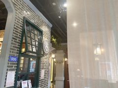 -东口码头·烧鸽子·鱼头泡饼·地方菜(金鹰悦城店)