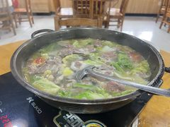 白酸锅底-龙大头庖汤店