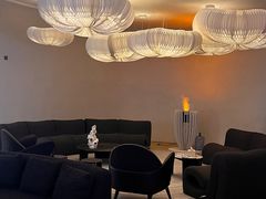 -涨巢·潮玩水疗局