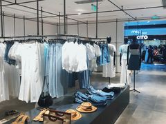 -URBAN REVIVO(荟聚中心店)