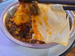 -泸州酸菜豆花火锅川师店