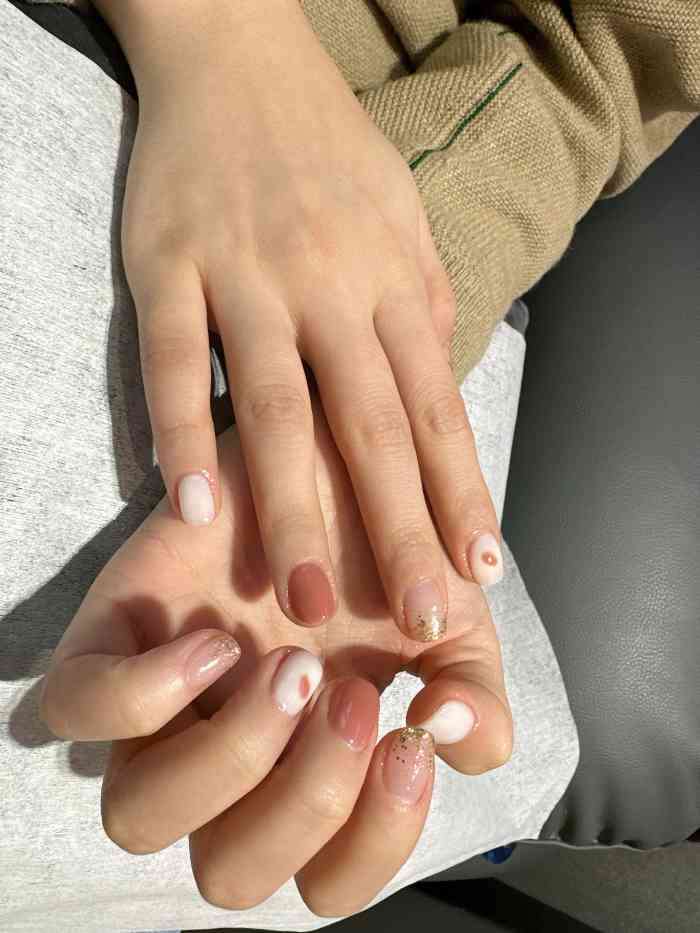 丽尔美睫(静安寺店)-"环境非常棒,睫毛美美的很自然舒服,找了倩.