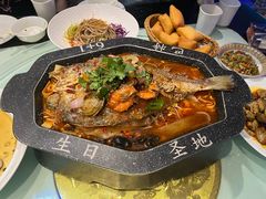 -巴特餐饮6加1音乐餐吧·新疆菜