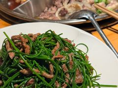 -大众跷脚牛肉馆·非遗传承单位(峨眉山店)