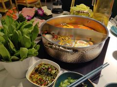 -椰子湾·海南火锅·糟粕醋·椰子鸡(正大广场店)