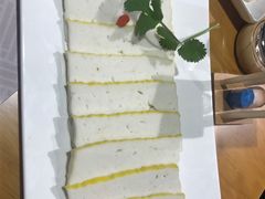 -洪氏嗨捞·广东猪肚鸡·椰子鸡火锅(西咸万象城店)