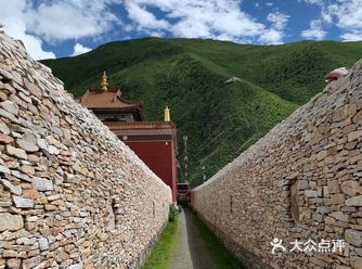青川甘行(7) D4新寨嘉那嘛呢石经城 石经堆成城