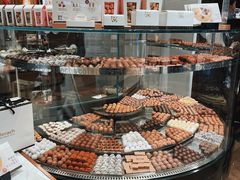 -Laderach 莱德拉(上海环贸iapm店)