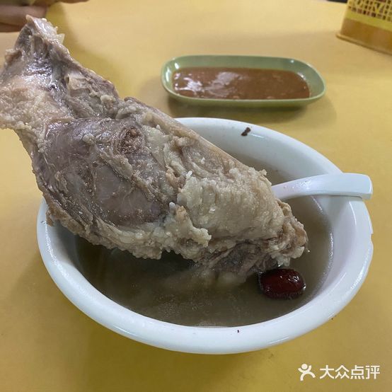 明轩猪骨档