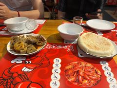 -李双猪·小龙虾·烧烤·羊肉煲(乐山店)