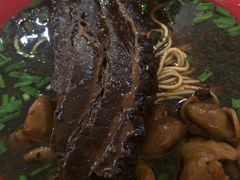 -小龙大肉面馆
