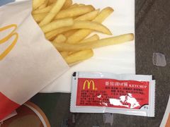 -麦当劳(龙洞店)
