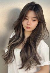 -苏豪美发S A L O N烫发染发