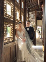 -雪中彩影婚纱摄影·微光艺术中心