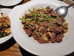 -爱碗亭·鲜炒湖南菜(壹城中心店)