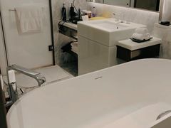 -深圳国际会展中心希尔顿酒店(前海华发冰雪世界店)