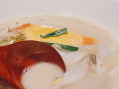 -荣家黄鱼面(前滩太古里店)