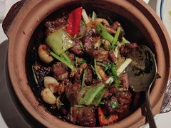 -八府香鸭·啫啫煲(华山路店)