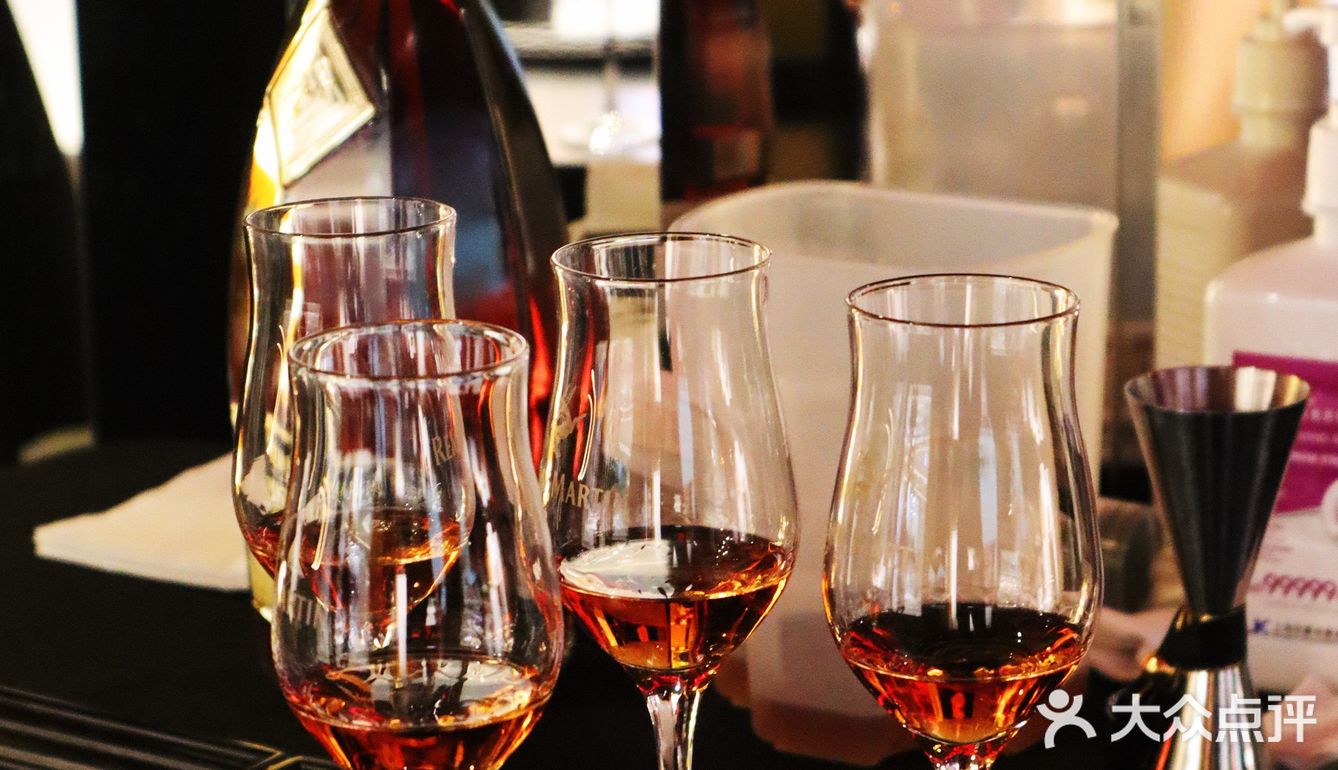 人头马邑站｜与美酒、艺术来场浪漫约会🌹