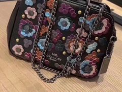 -COACH蔻驰(华润万象城店)