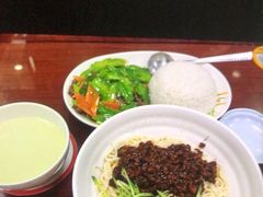 -日月永和中国餐饮名店(东湖店)