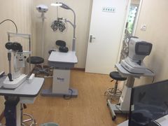 -优视觉视光中心•青少年近视防控(新世界中心写字楼店)