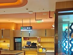 -小鱼小牛(世欧广场店)