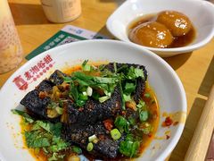 -呷佬·长沙手工米粉(金沙江路店)