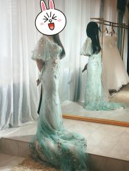 -觅白婚纱礼服馆