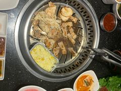 -木槿花韩式炭烤·熟成肉工坊(孙文东路店)