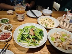 -潮粥荟·潮汕砂锅粥(朝阳大悦城店)