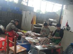 -章记正宗南岗鱼蛋火锅