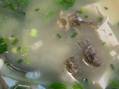 鸭架豆腐汤-遇见小厨·北京烤鸭·江湖菜·川菜(广福桥店)