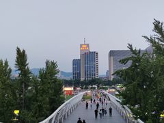 -泉城广场